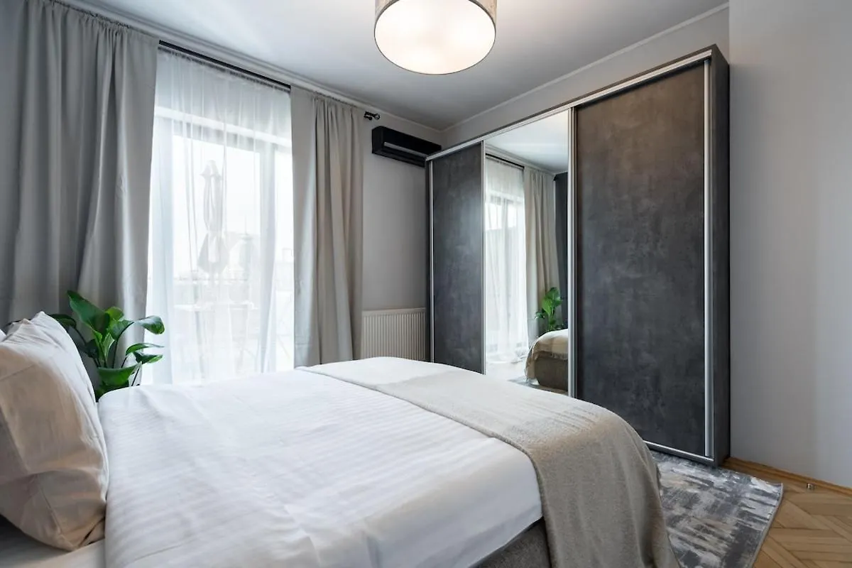 Sunny 2Br Roof Top Flat - Amazing Terrace Bucharest Apartment