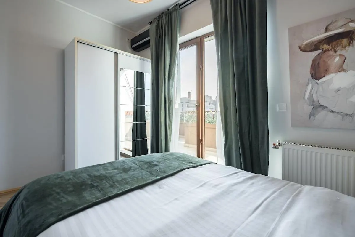 Sunny 2Br Roof Top Flat - Amazing Terrace Bucharest