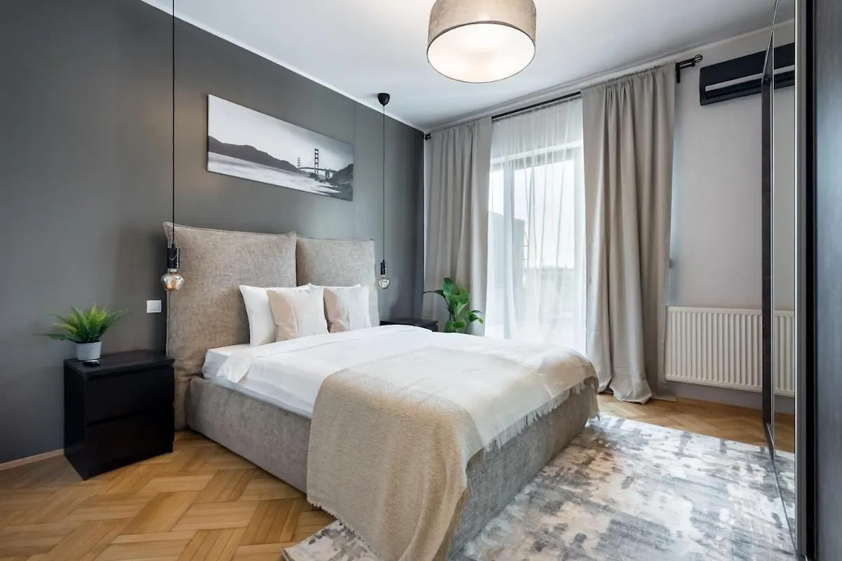 Sunny 2Br Roof Top Flat - Amazing Terrace Bucharest Apartment